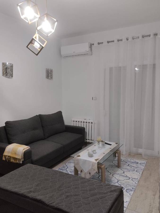 Lovley Near Train Station Θεσσαλονίκη