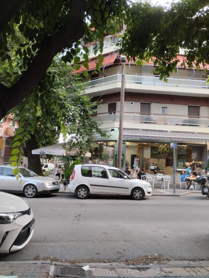 Lovley Near Train Station * Θεσσαλονίκη